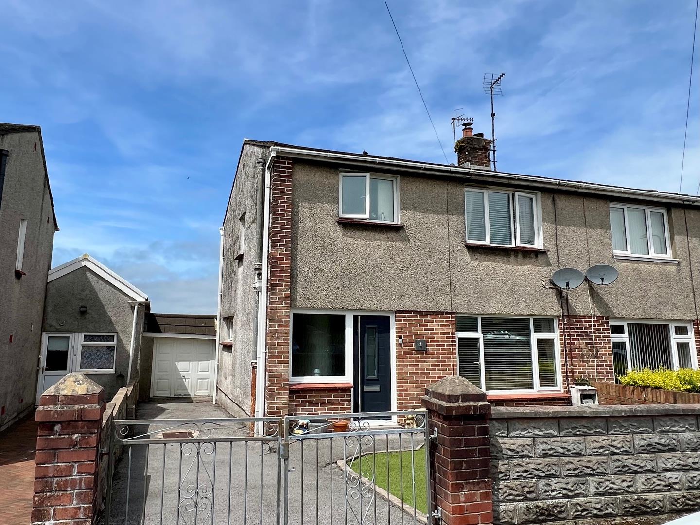 Vale View, Sarn, Bridgend County Borough, CF32 9RY